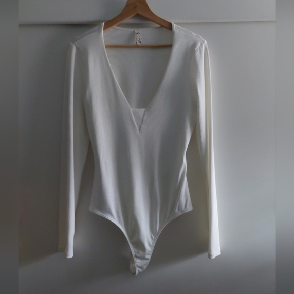 Free People Intimately Free White longsleeve bodysuit Large - Picture 2 of 5